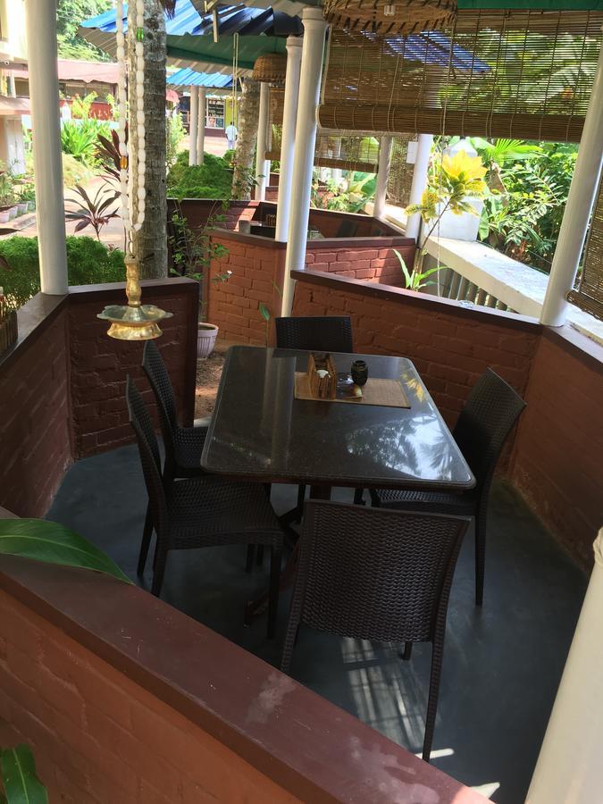 Panchavadi Ayurvedic Beach Resort Varkala Extérieur photo